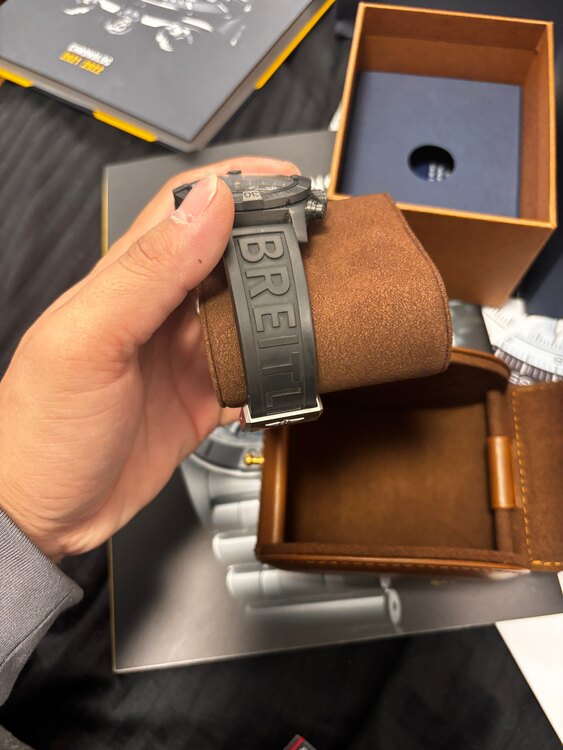 ブライトリング その他 あ（高級時計）の商品画像 - 査定依頼日：2025年3月28日 - 最高査定価格：420,000円