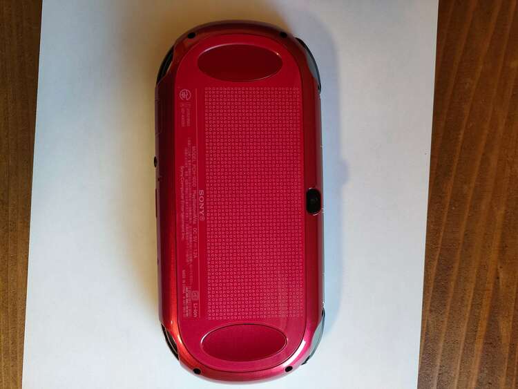 psvita　pch-1000（ゲーム機本体・ゲームソフト）の商品画像 - 査定依頼日：2024年12月28日 - 最高査定価格：9,500円