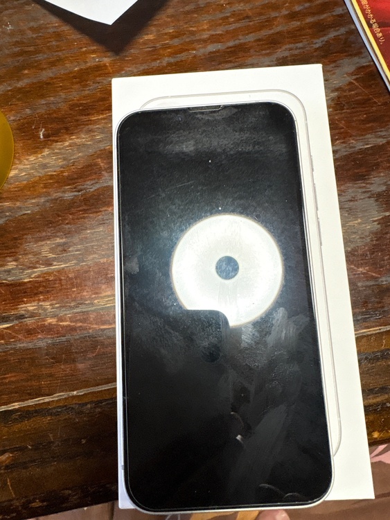 iPhone iPhone 16e 128GB 楽天モバイル（スマホ）の商品画像 - 査定依頼日：2026年7月18日 - 最高査定価格：62,000円
