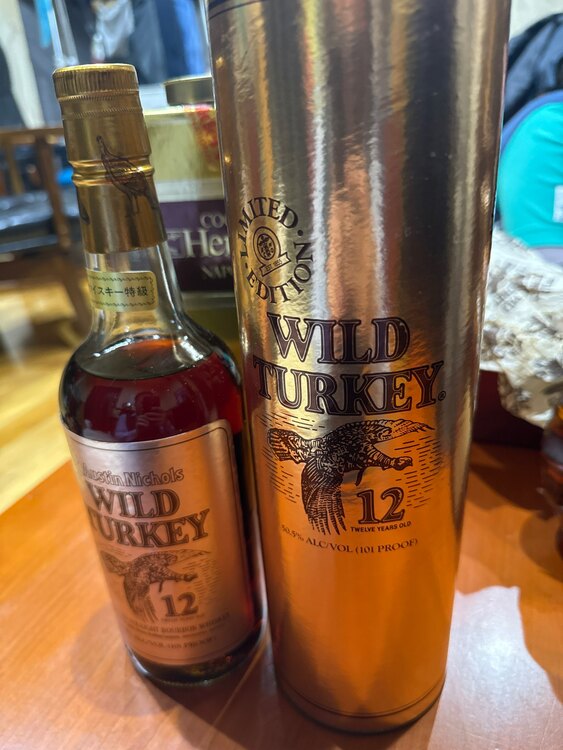 ウイスキー ワイルドターキー （お酒）の商品画像 - 査定依頼日：2025年1月29日 - 最高査定価格：100,000円