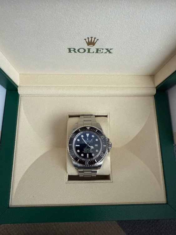 ロレックス シードゥエラー 11666（高級時計）の商品画像 - 査定依頼日：2025年7月1日 - 最高査定価格：1,700,000円