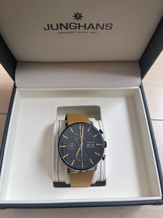 ユンハンス　時計（高級時計）の商品画像 - 査定依頼日：2026年2月28日 - 最高査定価格：100,000円