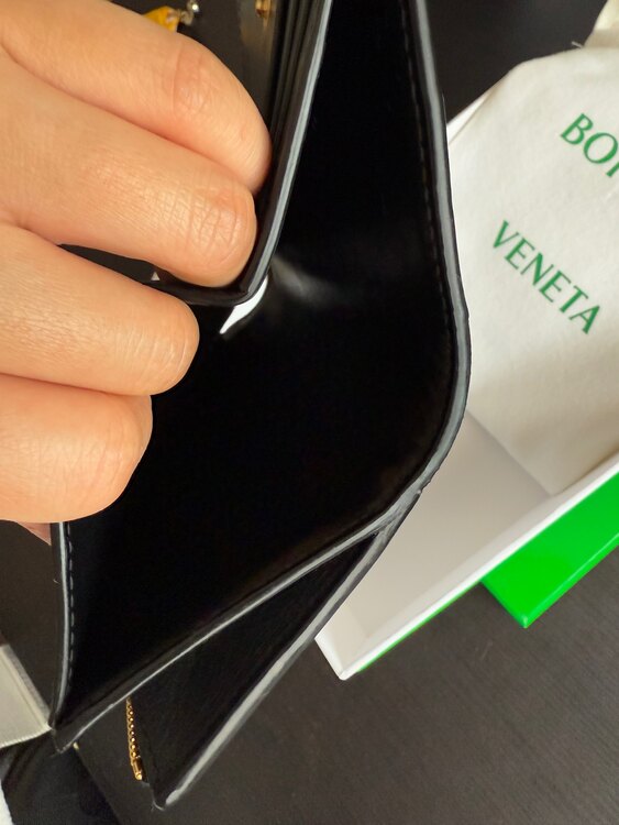 ボッテガ・ヴェネタ  （ブランドバッグ）の商品画像 - 査定依頼日：2025年2月20日 - 最高査定価格：50,000円