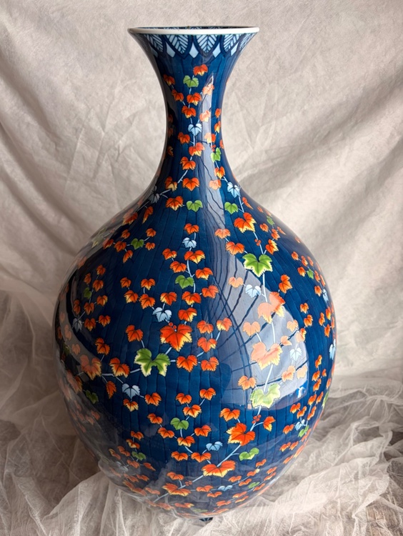 有田焼　藤井勝雲　壺（美術品・骨董品）の商品画像 - 査定依頼日：2026年4月21日 - 最高査定価格：10,000円