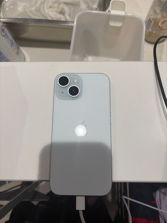 iPhone 15 128GB Softbank（スマホ）の商品画像 - 査定依頼日：2026年5月1日 - 最高査定価格：63,000円