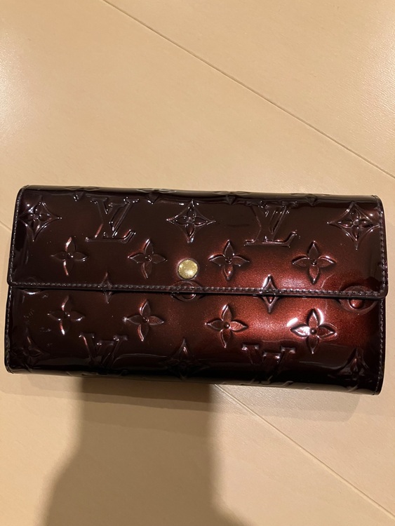 ヴェルニ　長財布（ブランド財布・小物）の商品画像 - 査定依頼日：2025年11月18日 - 最高査定価格：11,000円