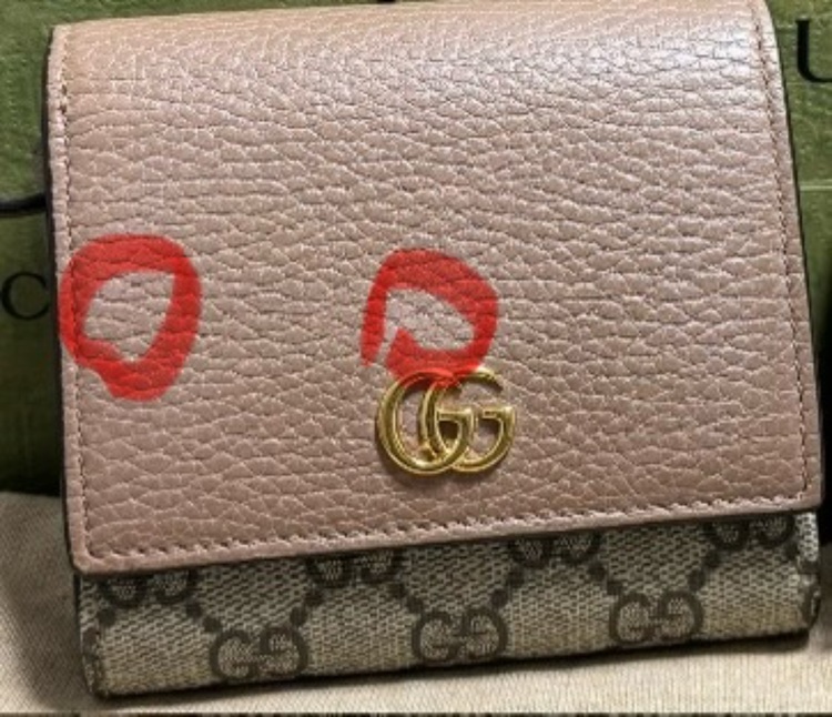 ダブルGバイカラーミディアムウォレット（ブランド財布・小物）の商品画像 - 査定依頼日：2025年10月14日 - 最高査定価格：15,000円