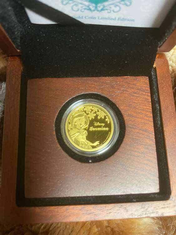 2015 ニウエ ディズニープリンセス ジャスミン $25 ゴールドコイン（金・貴金属）の商品画像 - 査定依頼日：2023年9月9日 - 最高査定価格：75,000円