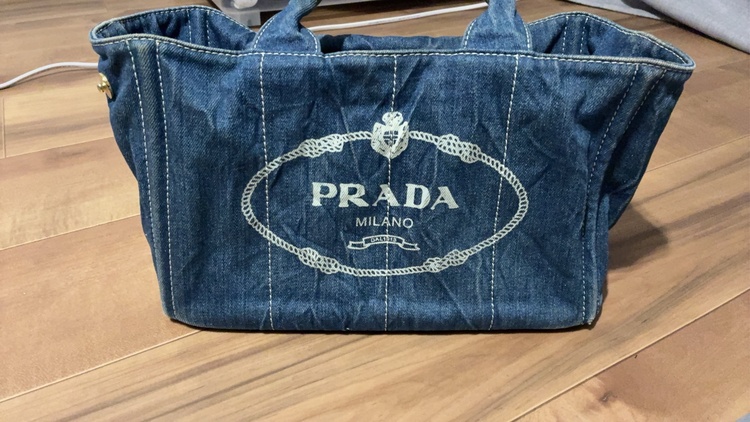 プラダ  （ブランドバッグ）の商品画像 - 査定依頼日：2026年1月27日 - 最高査定価格：35,000円