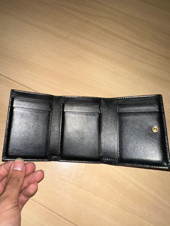 フェンディ  （ブランドバッグ）の商品画像 - 査定依頼日：2025年5月12日 - 最高査定価格：36,000円