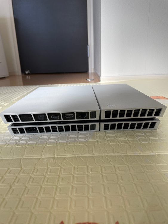 SONY PS4（ゲーム機本体・ゲームソフト）の商品画像 - 査定依頼日：2023年1月30日 - 最高査定価格：10,000円