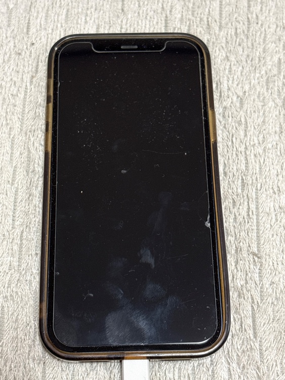 iPhone 12 128GB au（スマホ）の商品画像 - 査定依頼日：2026年5月7日 - 最高査定価格：27,000円