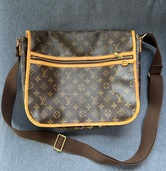 ショルダー（ブランドバッグ）の商品画像 - 査定依頼日：2025年6月30日 - 最高査定価格：80,000円