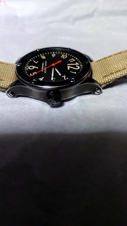 その他 その他 ラルフローレンRL67 サファリ クロノメーターモデル（高級時計）の商品画像 - 査定依頼日：2026年4月7日 - 最高査定価格：110,000円