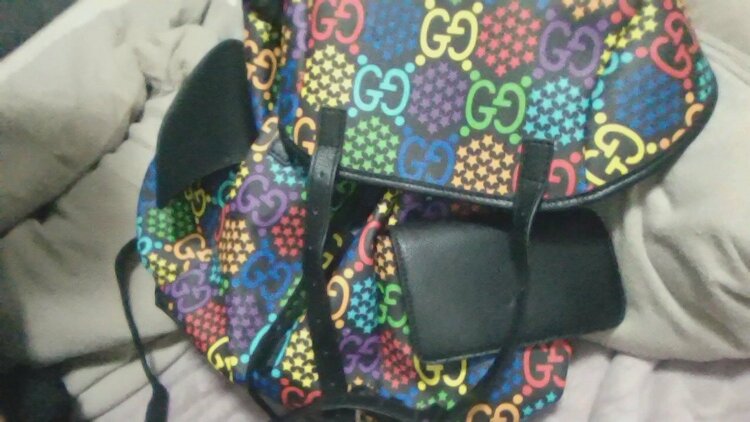 グッチ リュック GUCCI GG サイケデリック ミディアム バックパック（ブランドバッグ）の商品画像 - 査定依頼日：2026年3月7日 - 最高査定価格：105,000円
