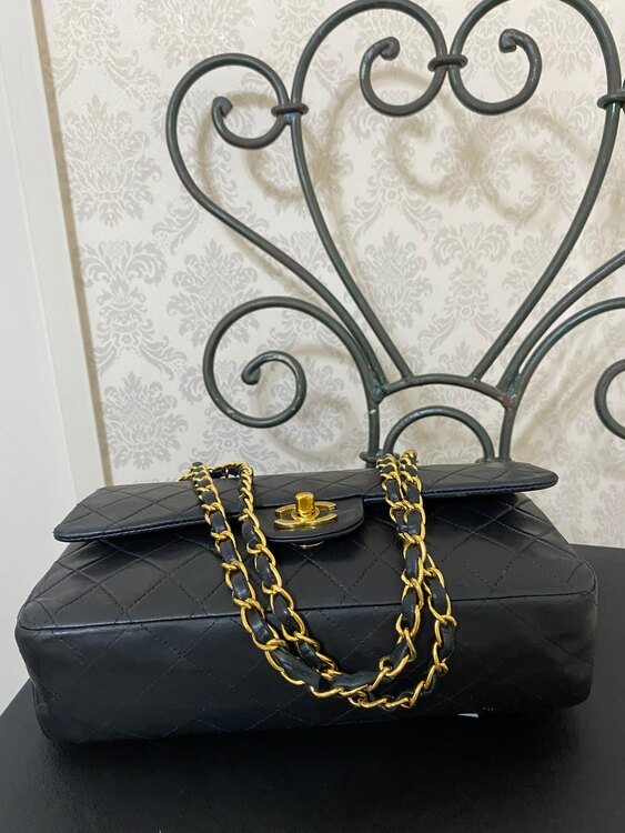 シャネル　マトラッセ　ダブルフラップ　ダブルチェーン（ブランドバッグ）の商品画像 - 査定依頼日：2024年5月4日 - 最高査定価格：250,000円