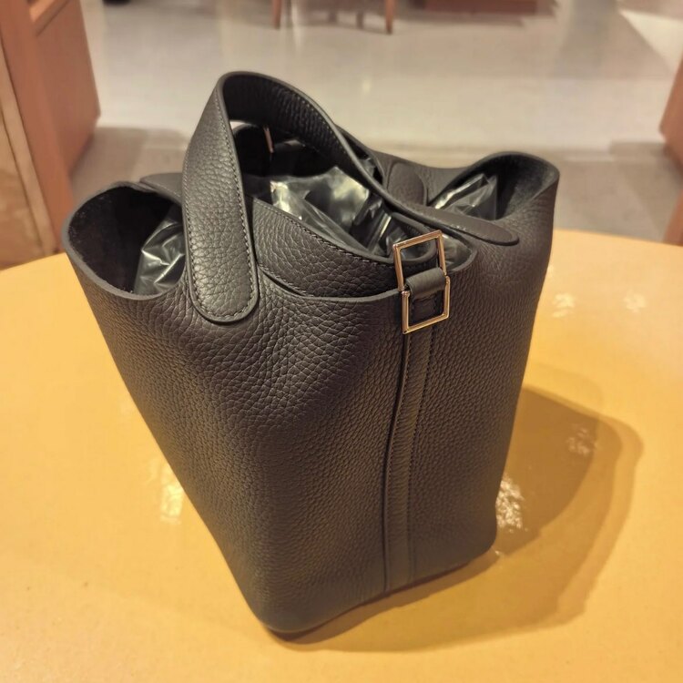 ピコタンロック18 グリミスティ　シルバー金具　w刻印（ブランドバッグ）の商品画像 - 査定依頼日：2025年4月7日 - 最高査定価格：600,000円