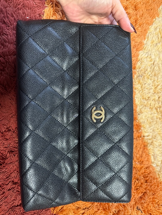 クラッチバック（ブランドバッグ）の商品画像 - 査定依頼日：2025年10月22日 - 最高査定価格：150,000円