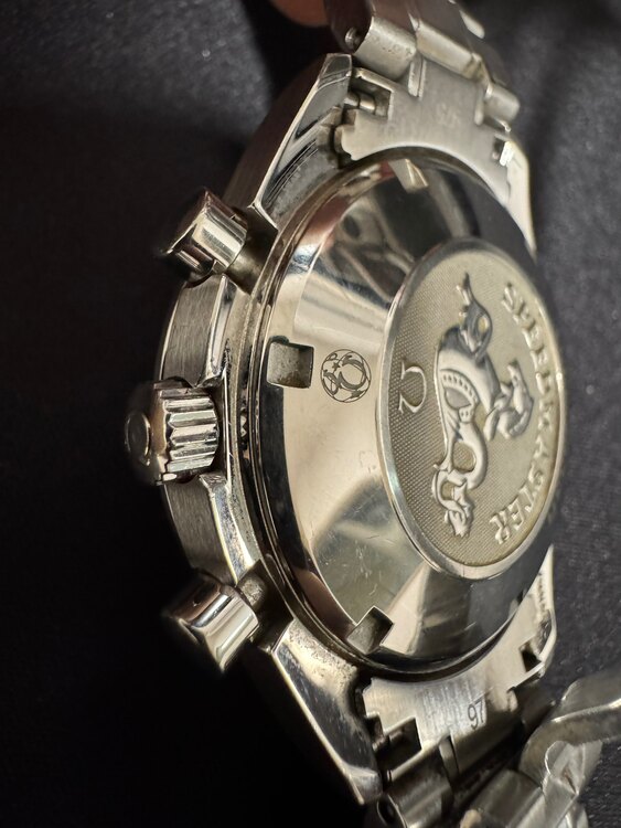 スピードマスターデイト　3210.50（高級時計）の商品画像 - 査定依頼日：2025年5月19日 - 最高査定価格：295,000円