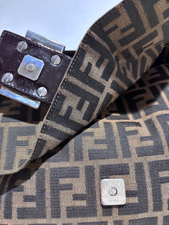 ズッカ柄マンマバゲット（ブランドバッグ）の商品画像 - 査定依頼日：2026年4月2日 - 最高査定価格：130,000円