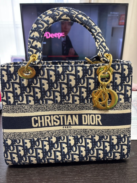 ディオール  （ブランドバッグ）の商品画像 - 査定依頼日：2025年12月21日 - 最高査定価格：130,000円