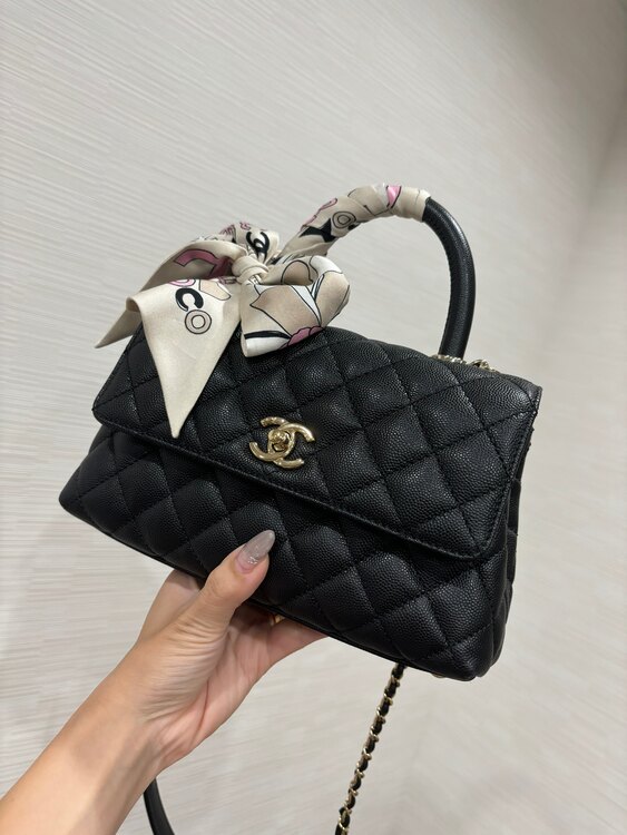 ココハンドル24 黒（ブランドバッグ）の商品画像 - 査定依頼日：2025年5月4日 - 最高査定価格：780,000円