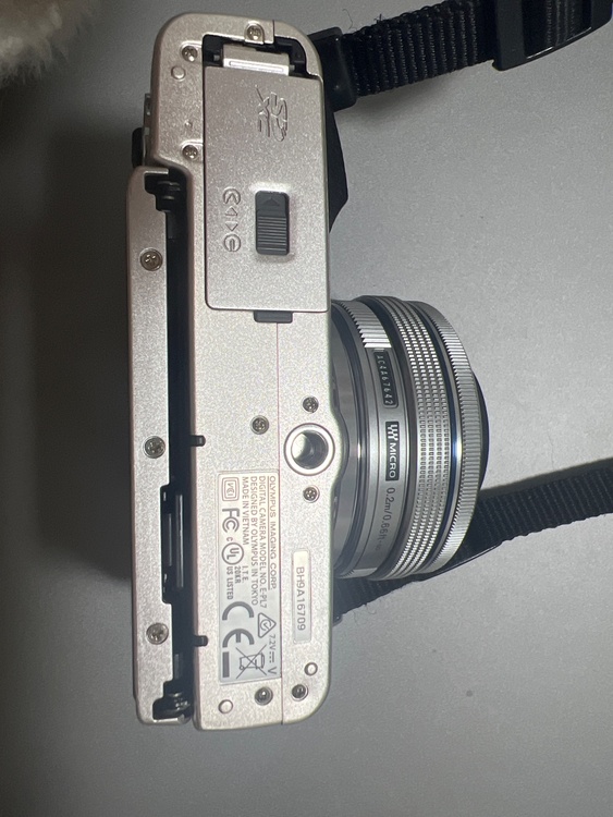 E-PL7（カメラ）の商品画像 - 査定依頼日：2025年12月9日 - 最高査定価格：25,000円