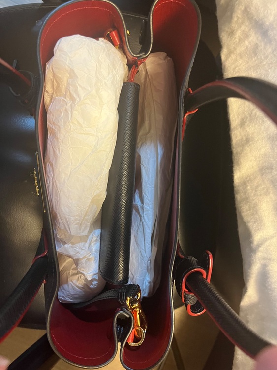 プラダ  （ブランドバッグ）の商品画像 - 査定依頼日：2025年8月25日 - 最高査定価格：150,000円