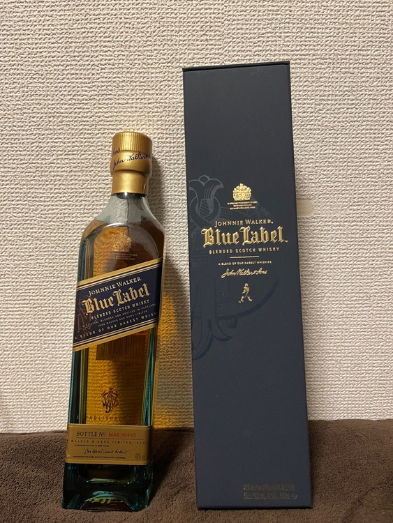 ジョニーウォーカーブルーラベル（お酒）の商品画像 - 査定依頼日：2026年2月10日 - 最高査定価格：10,000円