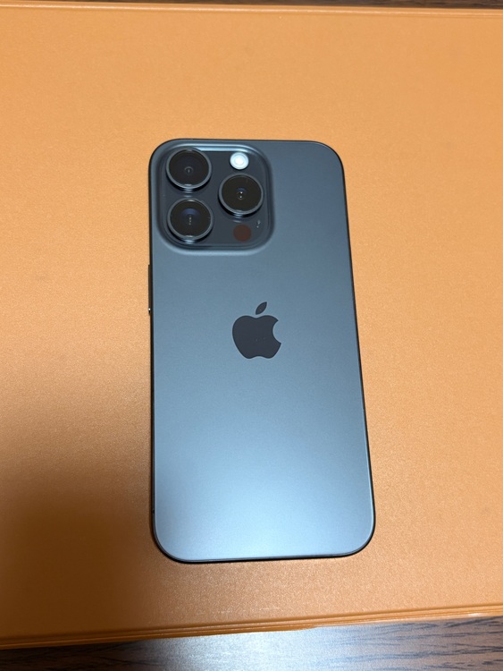 iPhone 15 Pro 512GB SIMフリー（スマホ）の商品画像 - 査定依頼日：2025年10月6日 - 最高査定価格：118,000円