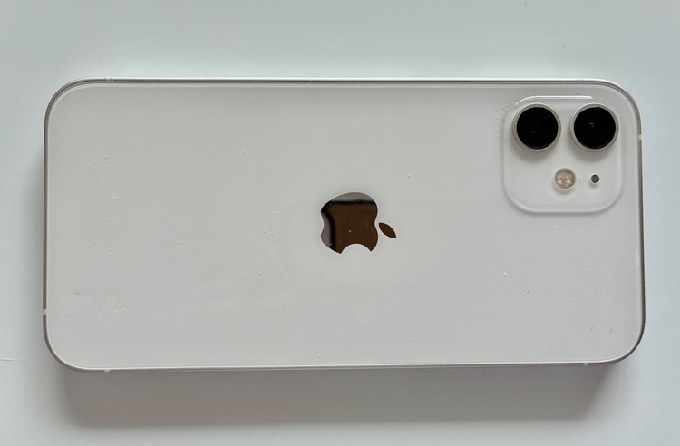 iPhone iPhone 12 256GB Softbank（スマホ）の商品画像 - 査定依頼日：2026年7月2日 - 最高査定価格：30,500円