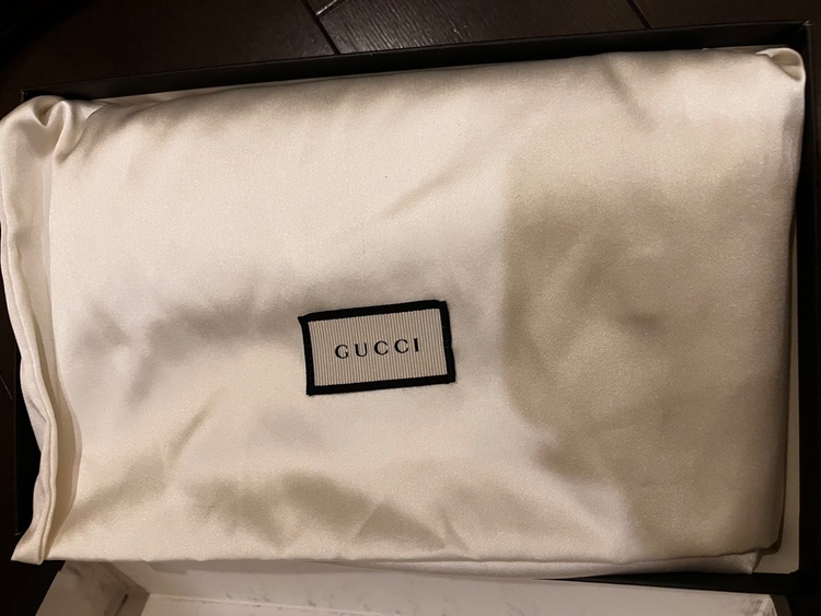 GUCCI GGブルームス メタリックレザー チェーンウォレットバッグ（ブランドバッグ）の商品画像 - 査定依頼日：2026年9月24日 - 最高査定価格：60,000円