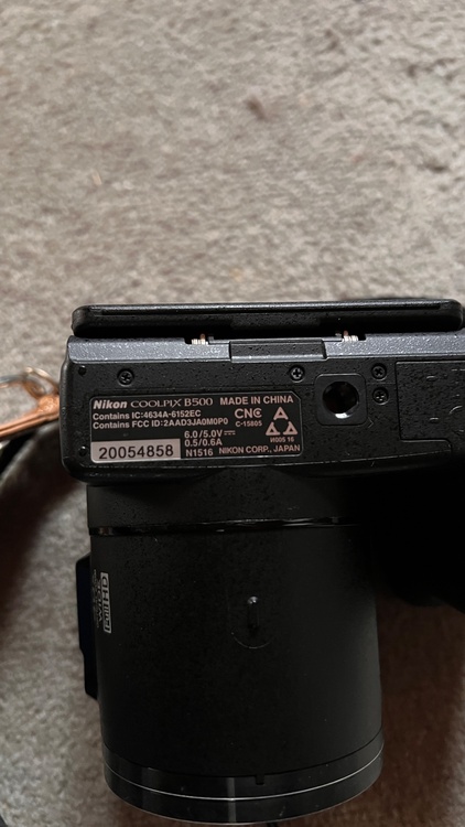 ニコン（Nikon）のコンパクトデジタルカメラ「COOLPIX B500」（カメラ）の商品画像 - 査定依頼日：2026年4月12日 - 最高査定価格：6,100円