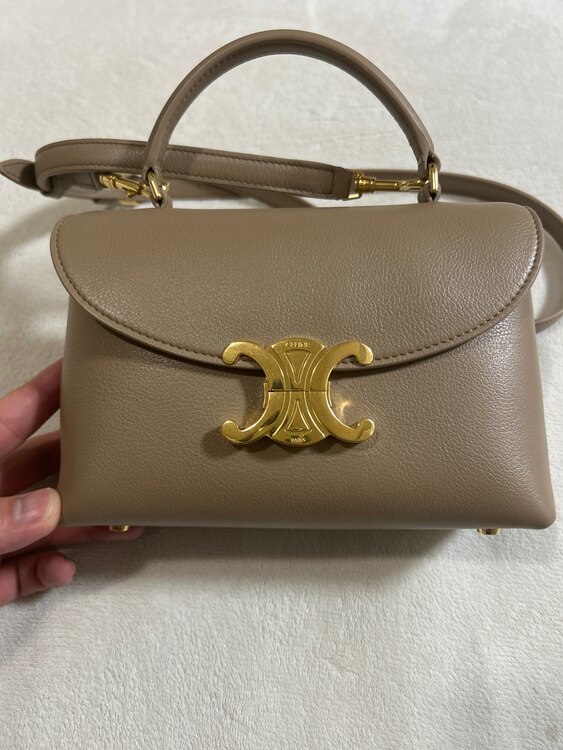 セリーヌ  （ブランドバッグ）の商品画像 - 査定依頼日：2025年4月23日 - 最高査定価格：180,000円
