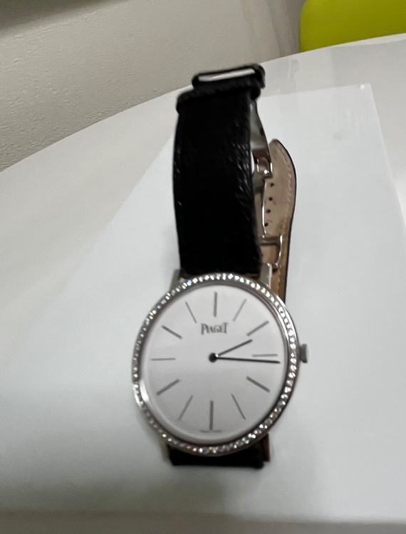 ピアジェ その他 P10244.   750.  032473  裏面のすうj（高級時計）の商品画像 - 査定依頼日：2026年3月25日 - 最高査定価格：1,000,000円