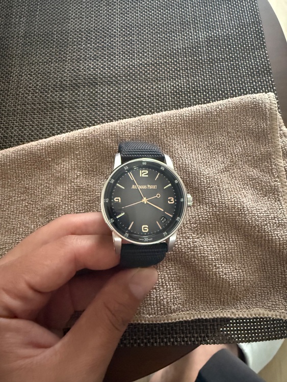 オーデマピゲ その他 15210CR.OO.A002CR.01 code 11.59（高級時計）の商品画像 - 査定依頼日：2025年7月14日 - 最高査定価格：2,800,000円