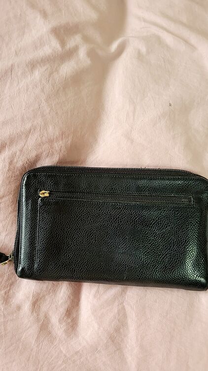 キャビアスキン（ブランド財布・小物）の商品画像 - 査定依頼日：2025年10月5日 - 最高査定価格：20,000円