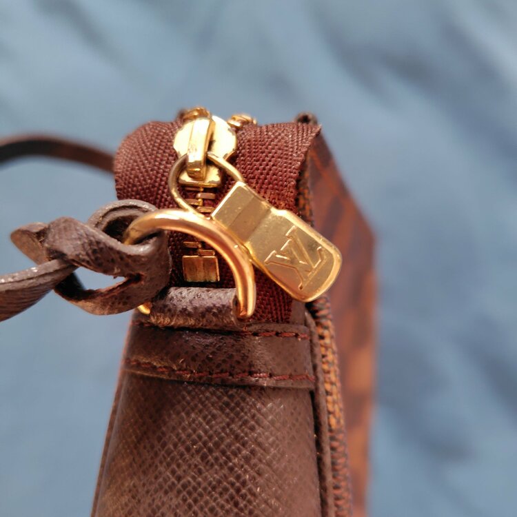 トゥルースメイクアップ（ブランドバッグ）の商品画像 - 査定依頼日：2026年2月1日 - 最高査定価格：70,000円