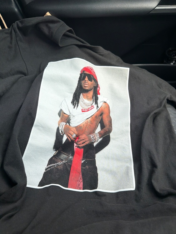 supreme PLAYBOY calti tee（古着・ファッション）の商品画像 - 査定依頼日：2026年9月14日 - 最高査定価格：100,000円
