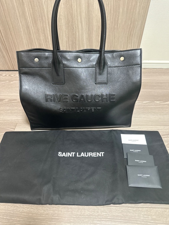 イブサンローラン  （ブランドバッグ）の商品画像 - 査定依頼日：2026年3月5日 - 最高査定価格：100,000円