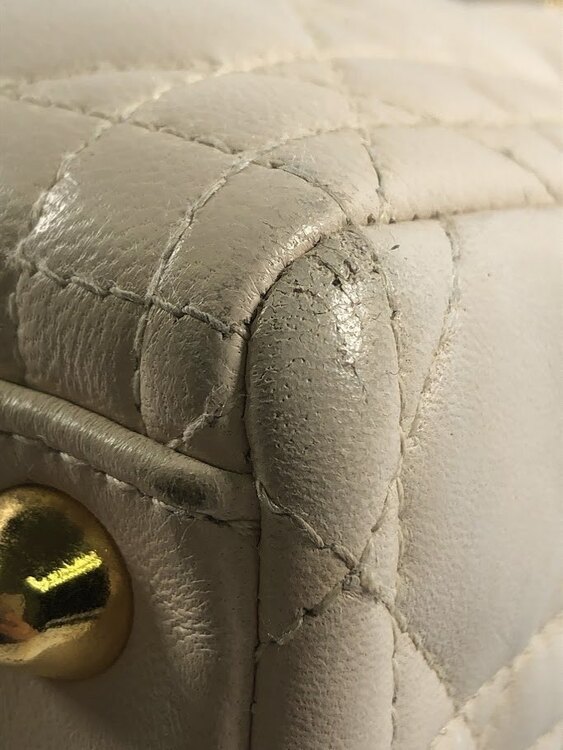 レディディオール　ラージ（ブランドバッグ）の商品画像 - 査定依頼日：2025年3月27日 - 最高査定価格：130,000円