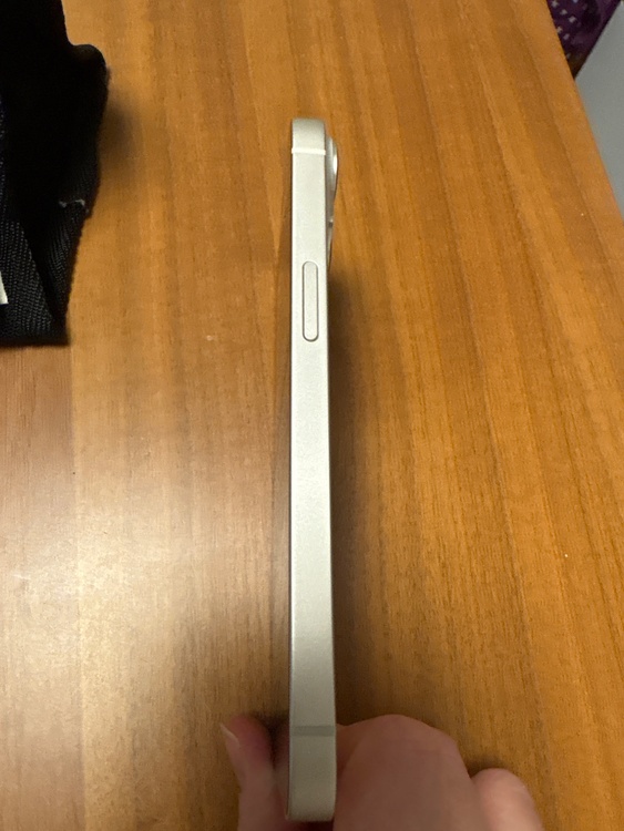 iPhone 14 128GB SIMフリー（スマホ）の商品画像 - 査定依頼日：2026年3月15日 - 最高査定価格：39,000円