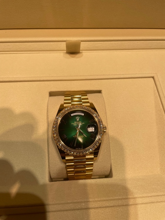 ロレックス デイデイト 228348RB（高級時計）の商品画像 - 査定依頼日：2026年3月25日 - 最高査定価格：12,000,000円