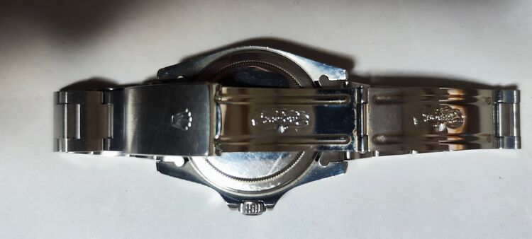 ロレックス サブマリーナー （高級時計）の商品画像 - 査定依頼日：2025年11月18日 - 最高査定価格：3,000,000円