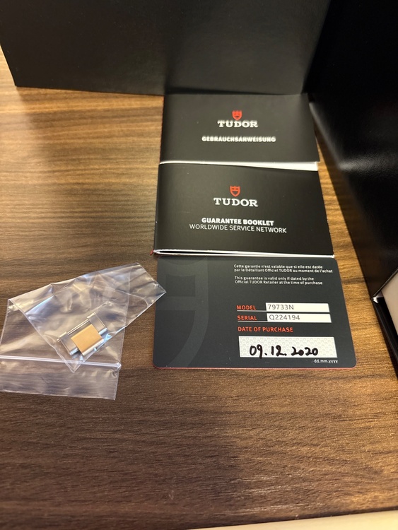 チューダー ブラックベイ 79733（高級時計）の商品画像 - 査定依頼日：2025年12月6日 - 最高査定価格：560,000円