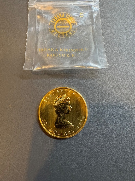 メイプルリーフ金貨　1オンス（金・貴金属）の商品画像 - 査定依頼日：2025年9月4日 - 最高査定価格：564,000円