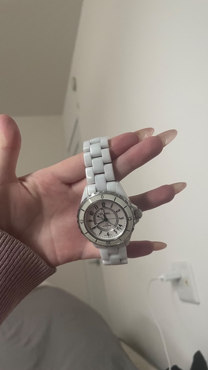 シャネル J12 （高級時計）の商品画像 - 査定依頼日：2026年3月18日 - 最高査定価格：600,000円