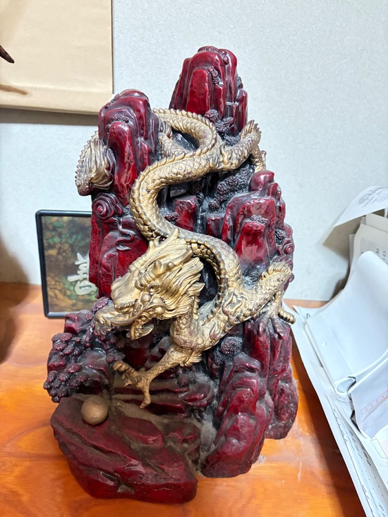 彫刻品（美術品・骨董品）の商品画像 - 査定依頼日：2025年11月11日 - 最高査定価格：2,000円