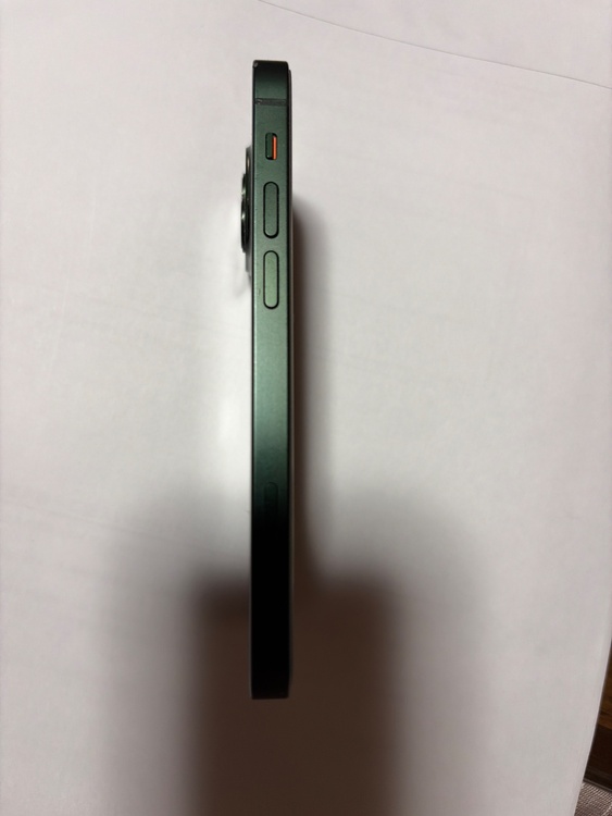 iPhone iPhone 13 mini 128GB au（スマホ）の商品画像 - 査定依頼日：2026年6月29日 - 最高査定価格：33,000円