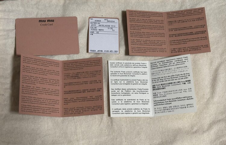 ミュウミュウ  （ブランドバッグ）の商品画像 - 査定依頼日：2025年5月25日 - 最高査定価格：23,000円